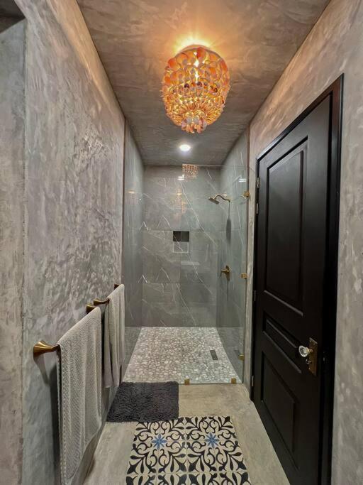 Villa Casa Halo - Lux Mansion, Heated Pool, Sonos Speakers, Gated Community And Staff