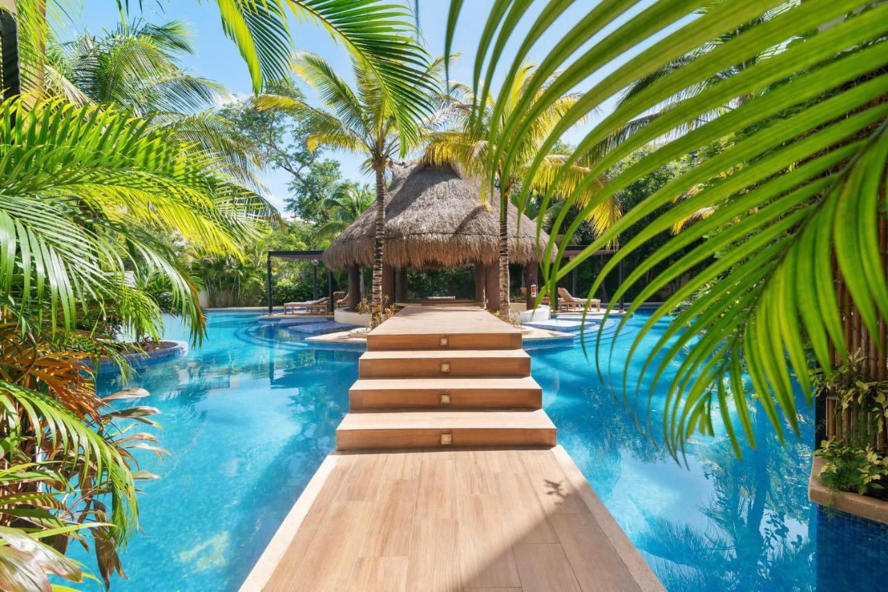 Hideaway With Penthouse Pool And Jungle