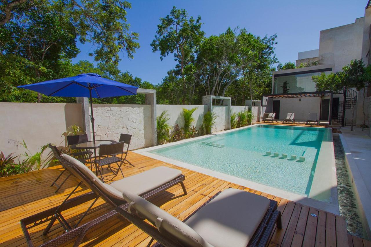 *luxurious With Private Patio*