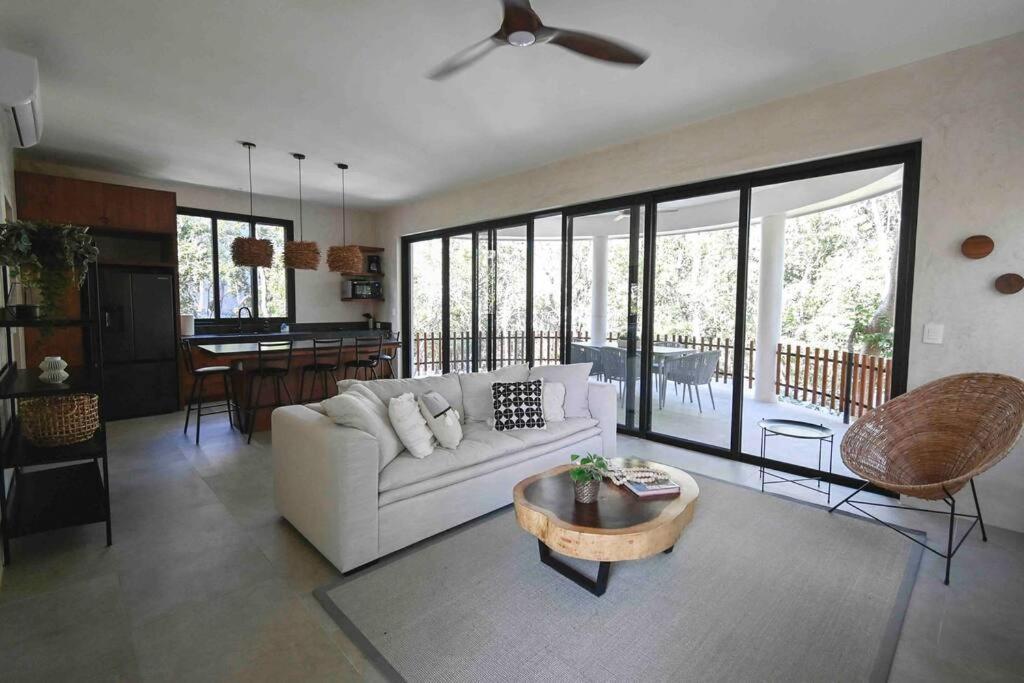 Villa Casa Kuk, Stylish, At 5 Min, Pool, Concierge *