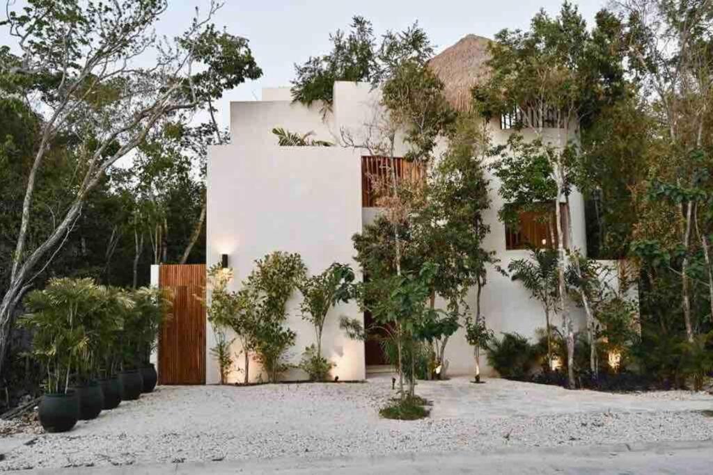 Villa Casa Kuk, Stylish, At 5 Min, Pool, Concierge