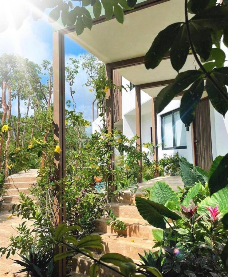 Anana Yaaxlum 105 S Tulum