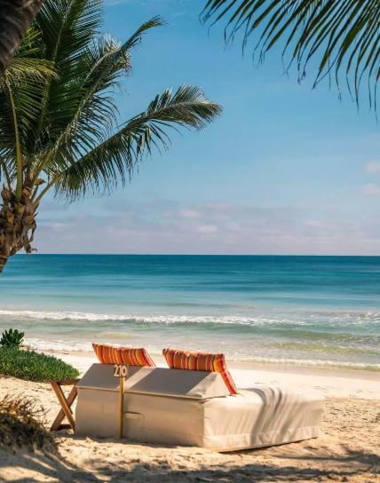Hotel Beachfront In Beach