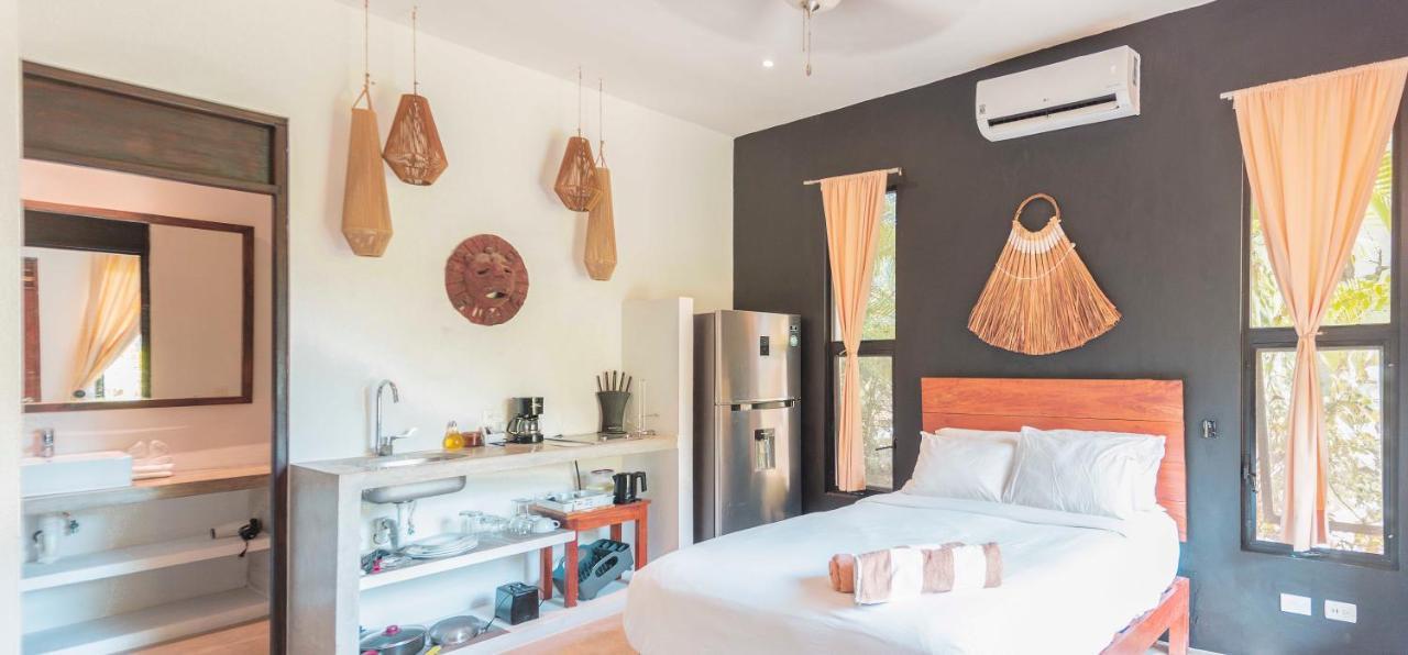 Naats Amigos Apartahotel