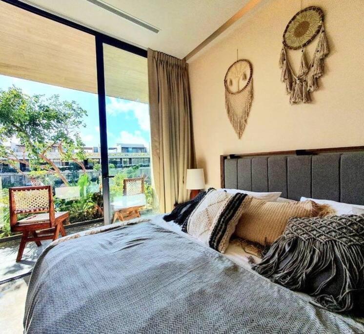 Mistiq Pent House 3 Recamaras, 3 Banos, Sala, Comedor, Terraza Y Jacuzzi Apartment *