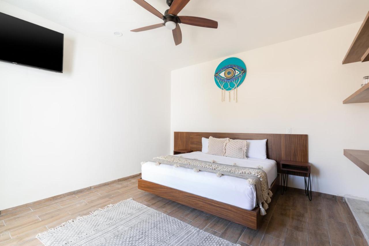 Utskin Aparthotel *