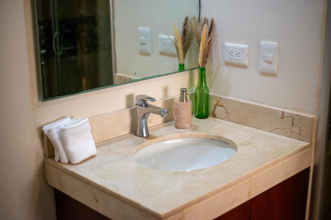 Apartamento Tropical Elegance: Luxurious With Pool View Tulum