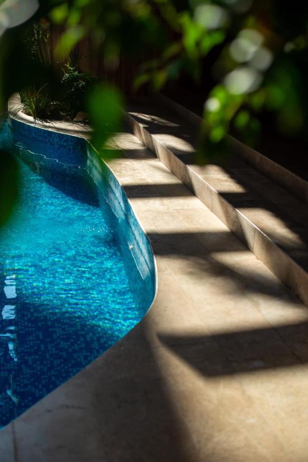 Menesse Oasis: Chic And Serene Getaway Apartamento
