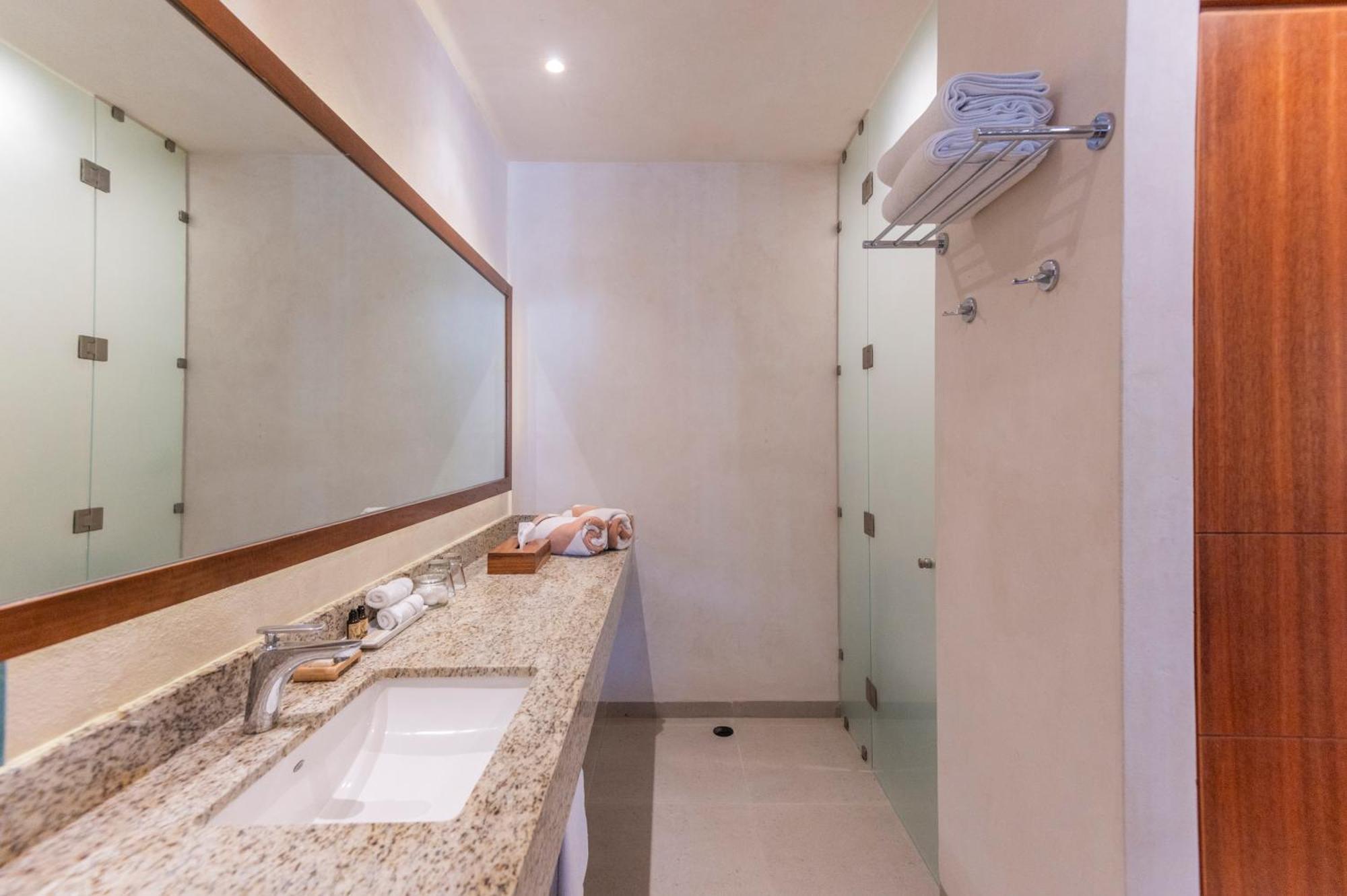 Arrecifes Hotel