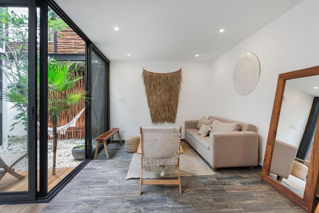 Stunning 4br - Rooftop Pool, 5 Mins To