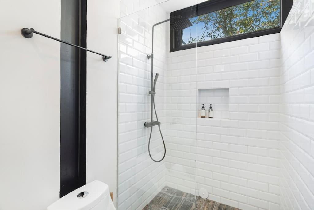 Stunning 4br - Rooftop Pool, 5 Mins To Villa Tulum