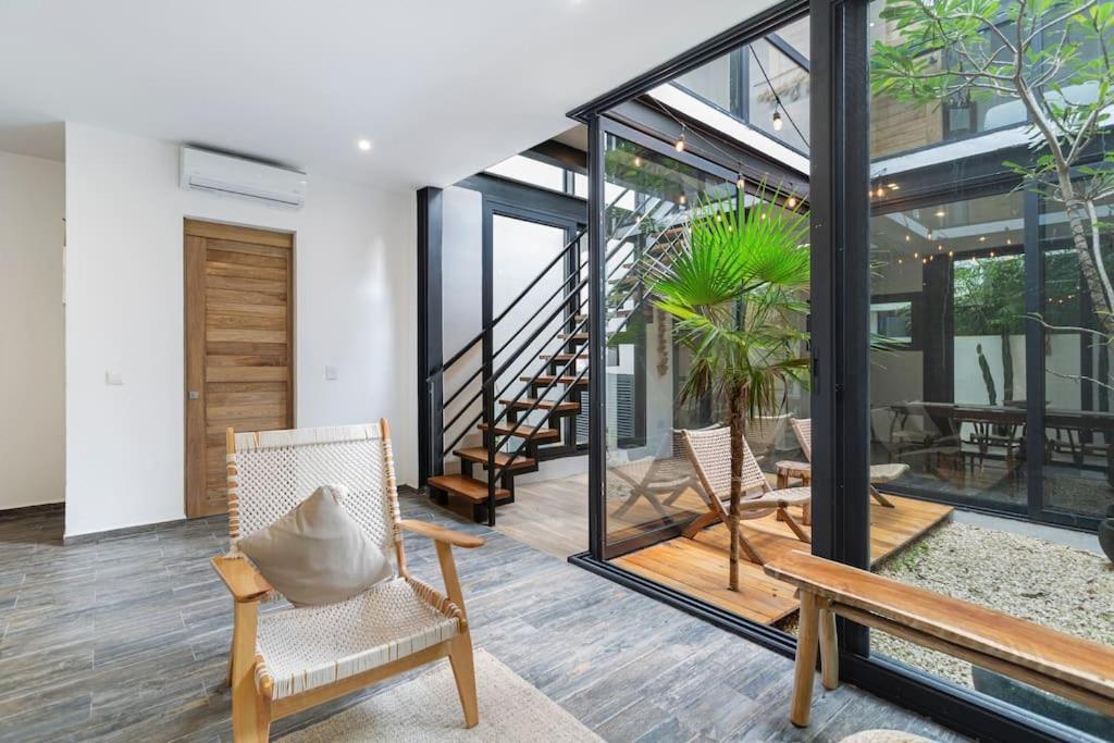 Villa Stunning 4br - Rooftop Pool, 5 Mins To *