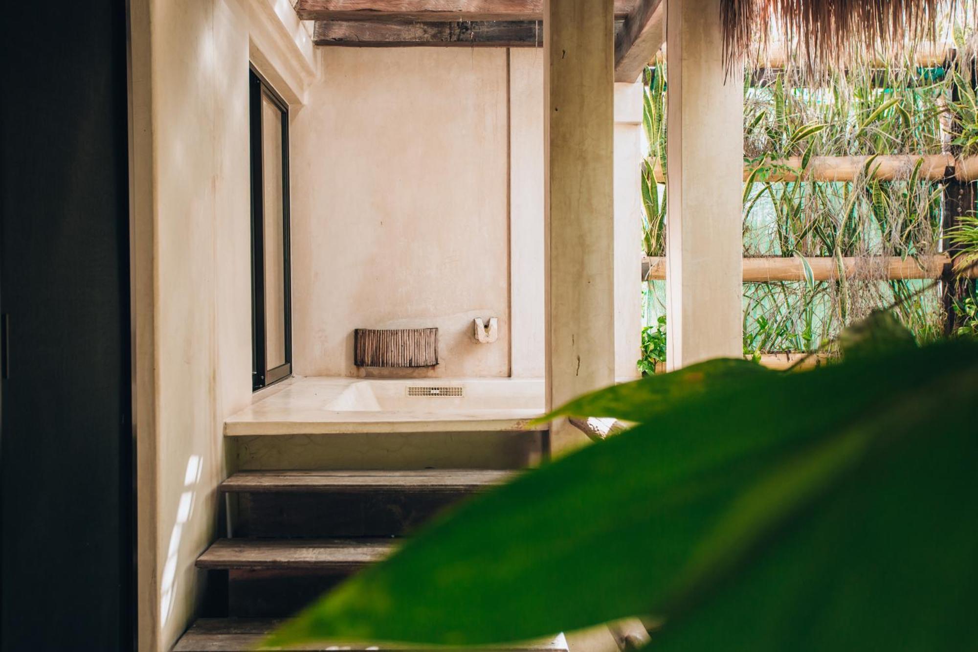 Orchid House Jungle Hotel 5*