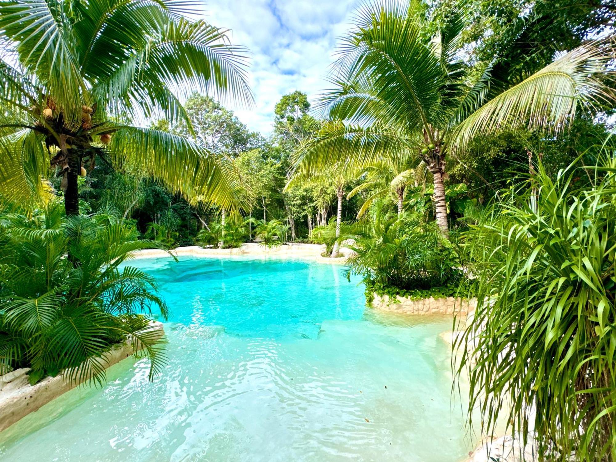 Glamping Bunga Lotus * Tulum