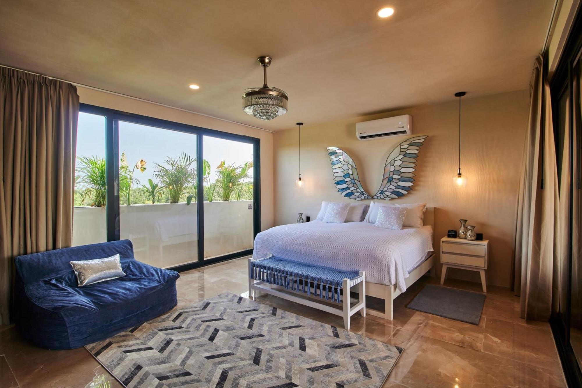 Spacious & Comfy Penthouse Oasis With Plunge Pool *