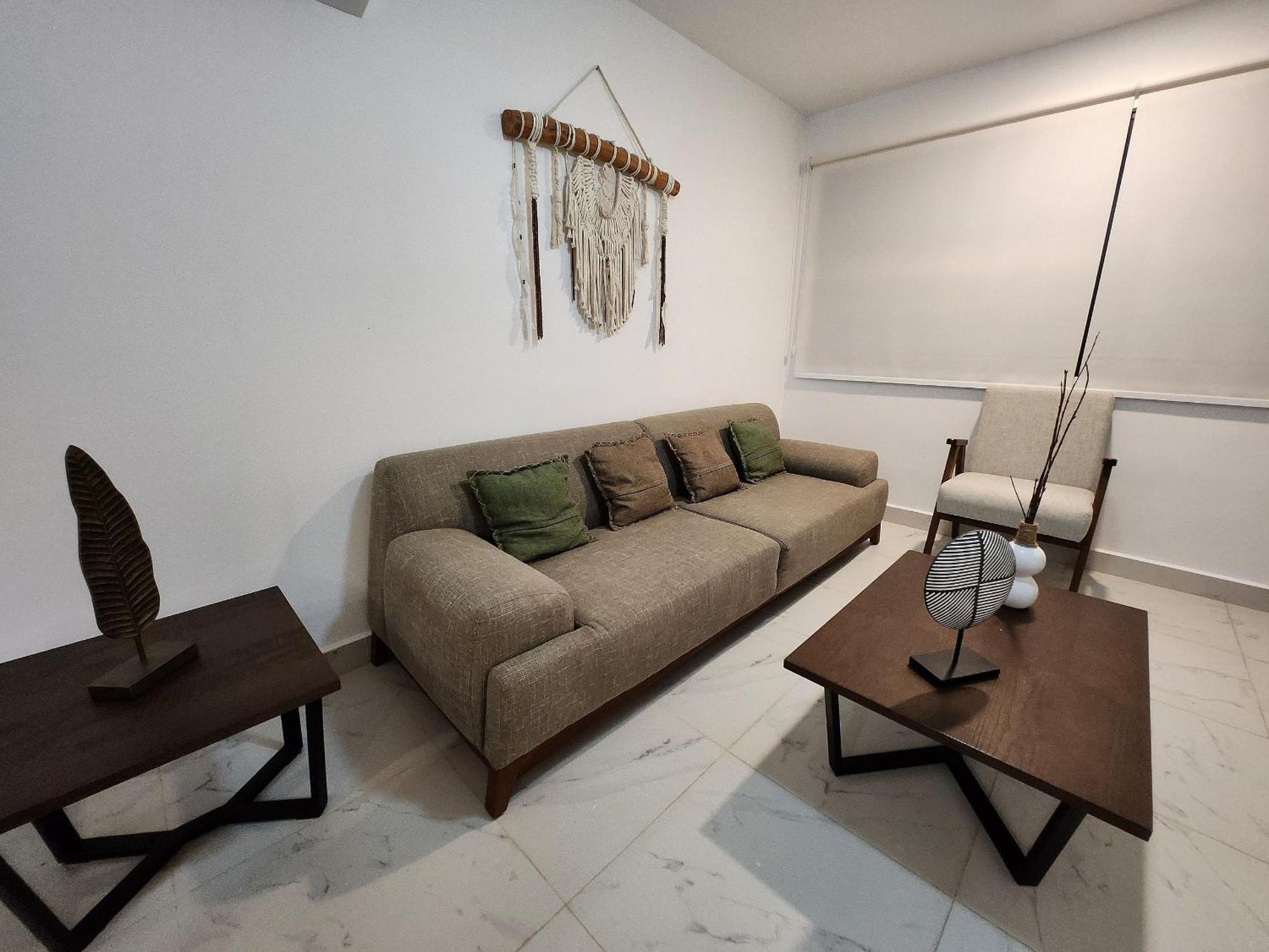 Casa De Tres Recamaras Con Alberca Compartida Con Hermosas Vistas A La Jungla Y Cerca De Todo, Ruinas, Cenotes, Laguna, Playa, Con Cochera Privada *