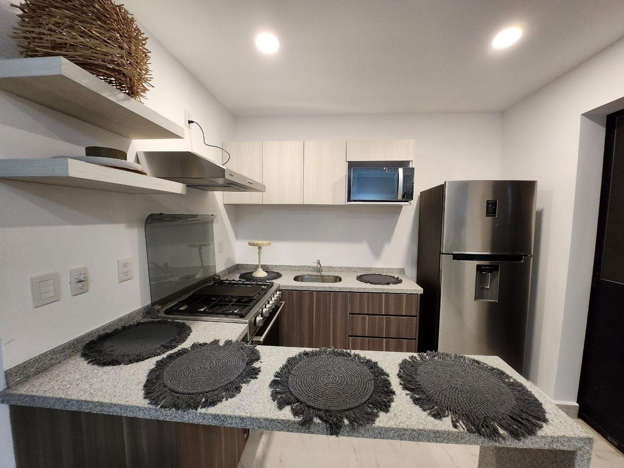 Сasa de vacaciones Casa De Tres Recamaras Con Alberca Compartida Con Hermosas Vistas A La Jungla Y Cerca De Todo, Ruinas, Cenotes, Laguna, Playa, Con Cochera Privada