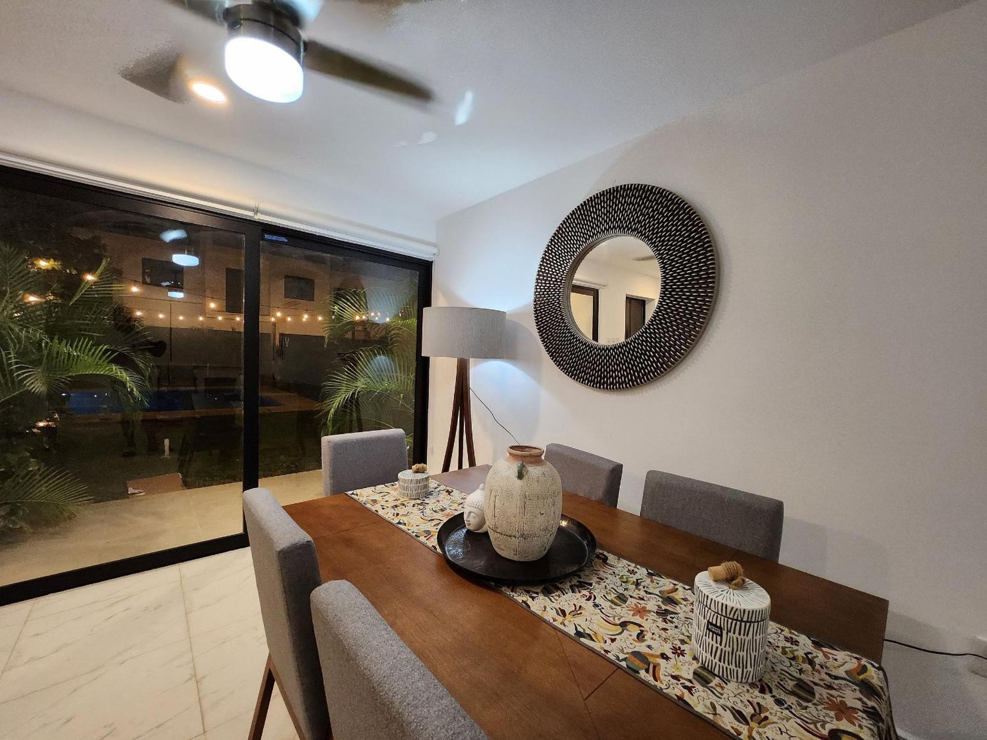 Casa De Tres Recamaras Con Alberca Compartida Con Hermosas Vistas A La Jungla Y Cerca De Todo, Ruinas, Cenotes, Laguna, Playa, Con Cochera Privada Сasa de vacaciones Tulum