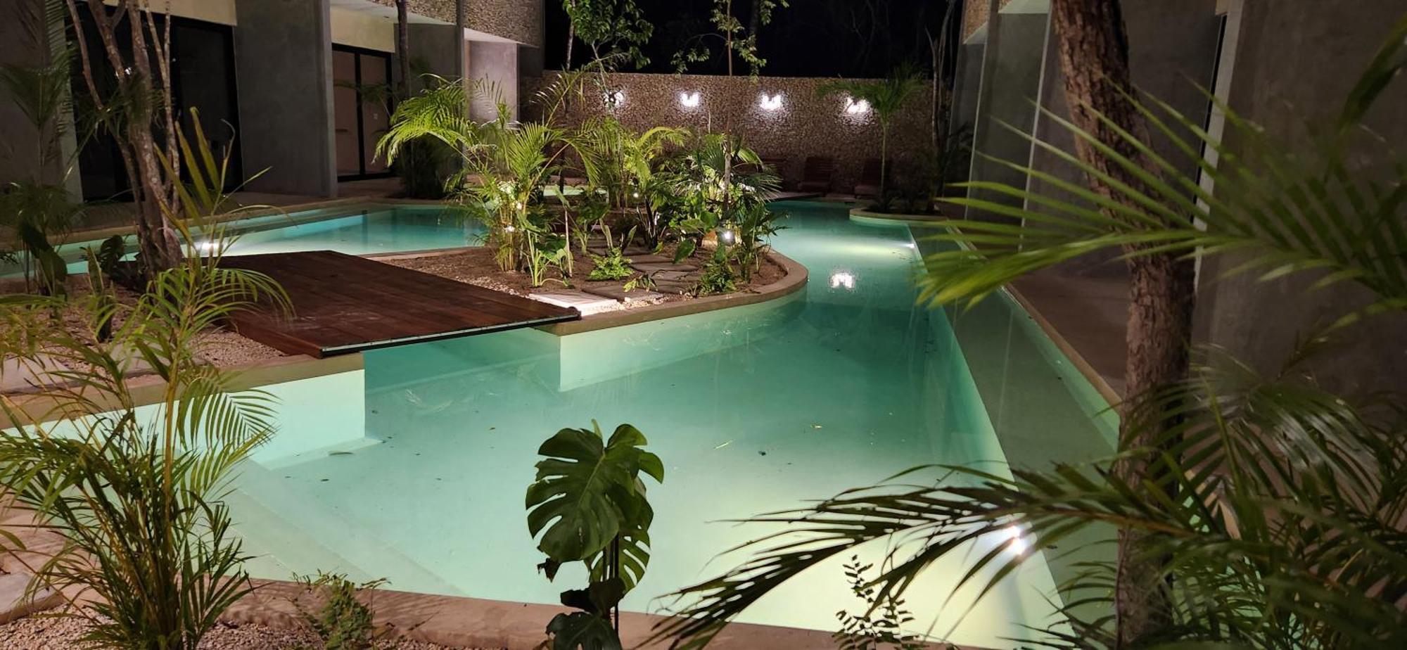 Amplio Departamento Con Balcon Y Cocina *