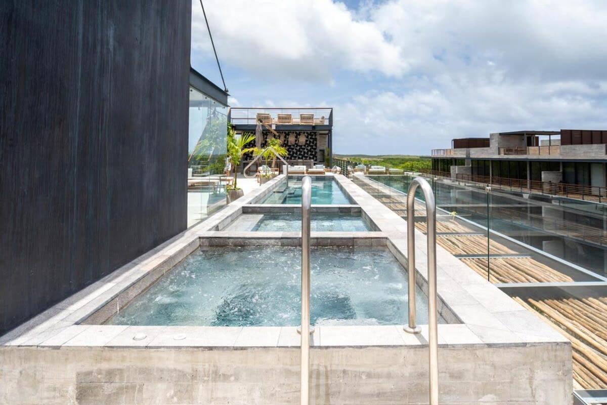 Ideal Location With Cenote Pools Gym Restaurant * Tulum