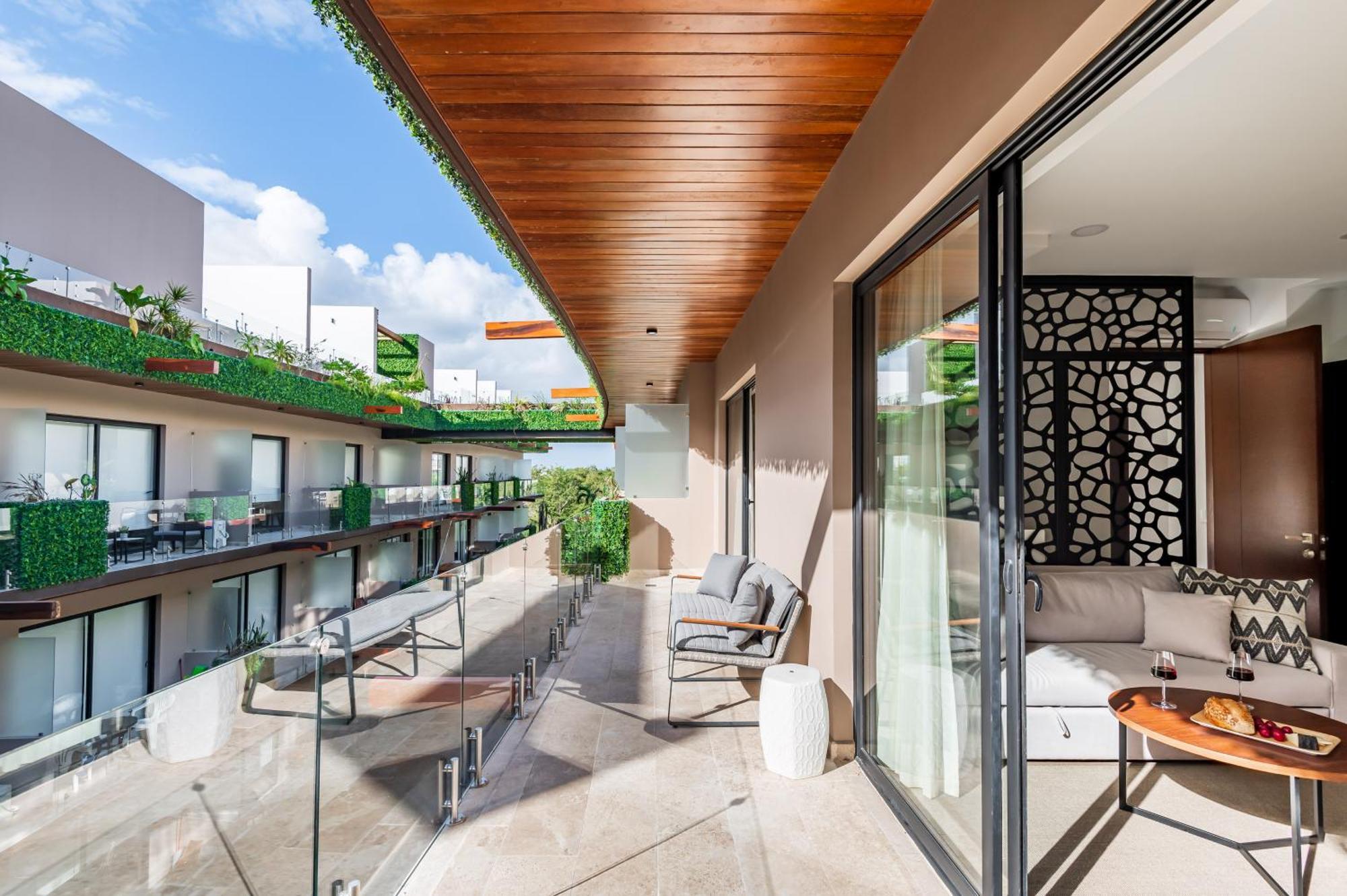 At Menesse Tulum