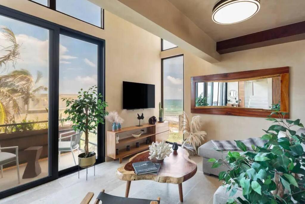 Luxury Beachfront Penthouse With Private Pool Apartamento