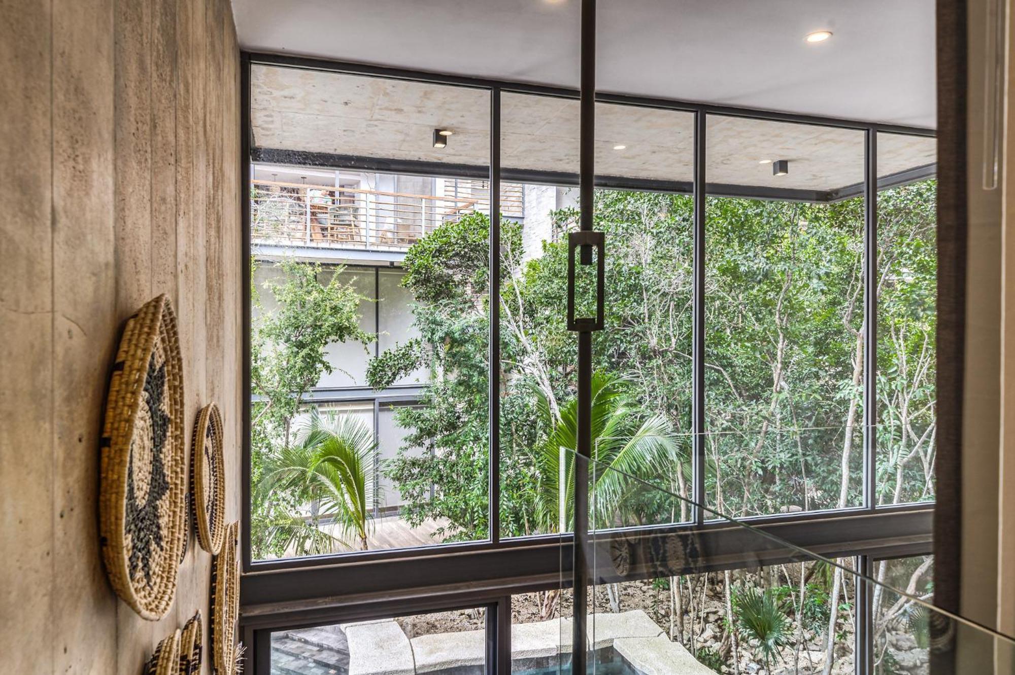 Unique 1br Swim Up Cenote, And Gym *