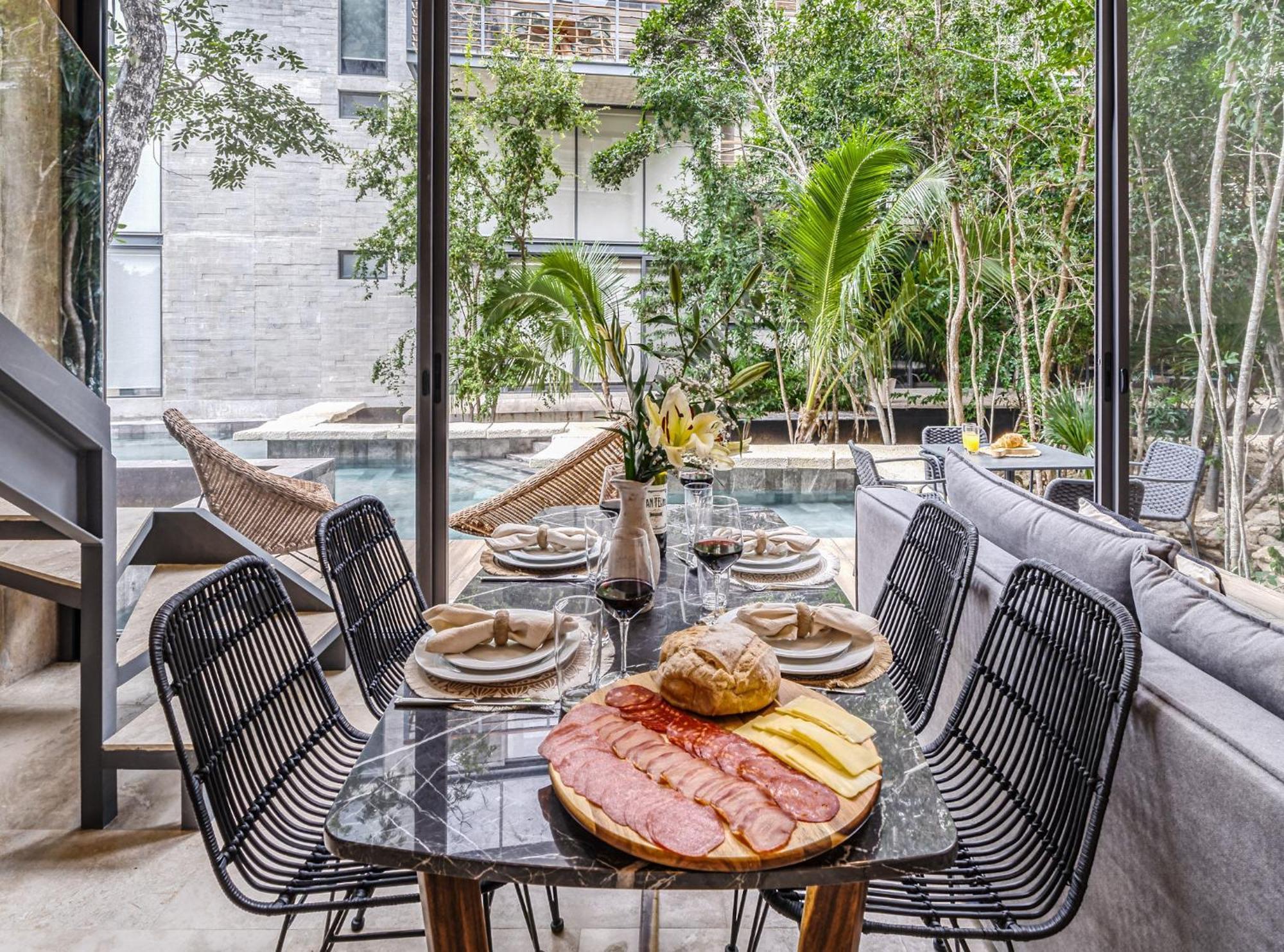 Unique 1br Swim Up Cenote, And Gym Tulum