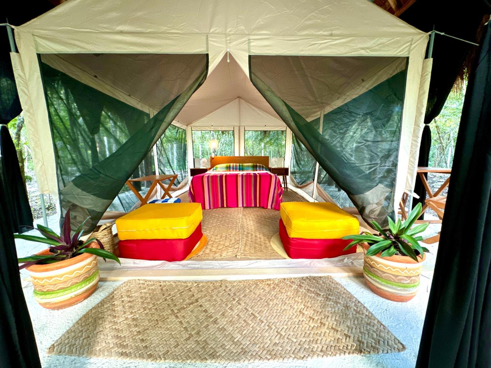 Glamping Bunga Lotus Camping Tulum