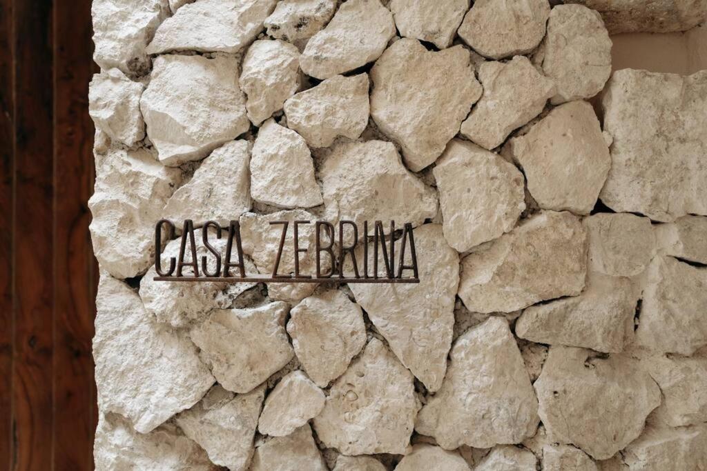 Casa Zebrina Designer