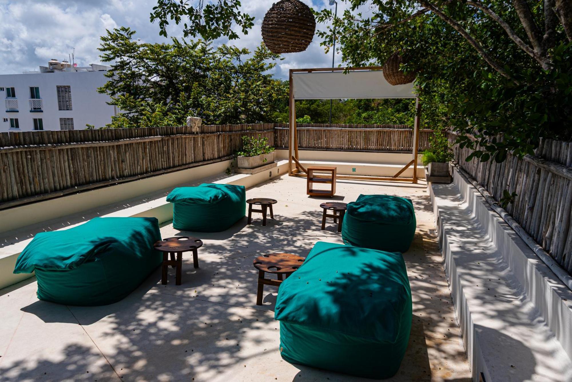 Penthouse With Private Jungle, Pool, Downtown Apartamento