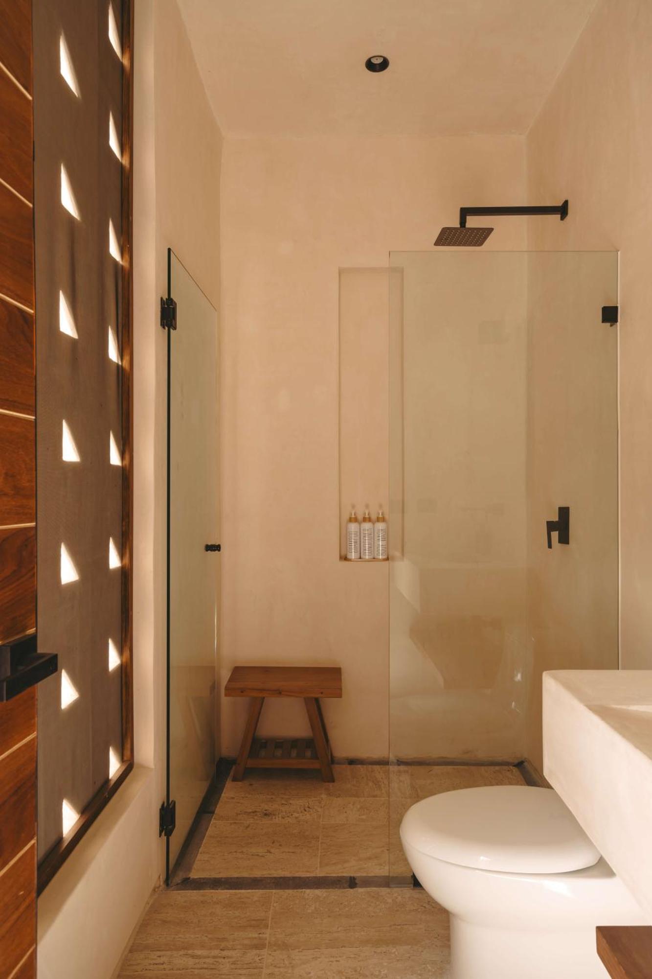 2br 2ba Boutique With Private Pool *