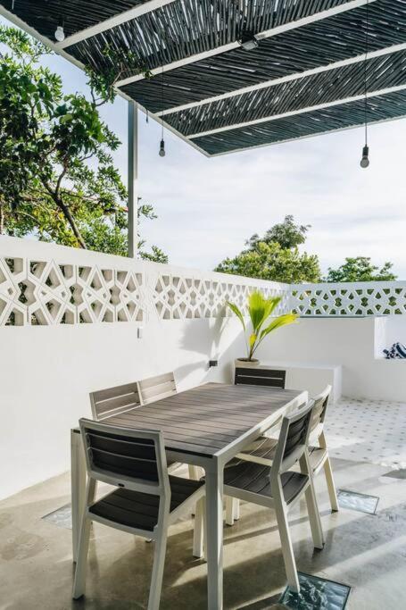 Luxury Villa, 4 Pools - Club - Nocturna Sahara Villa