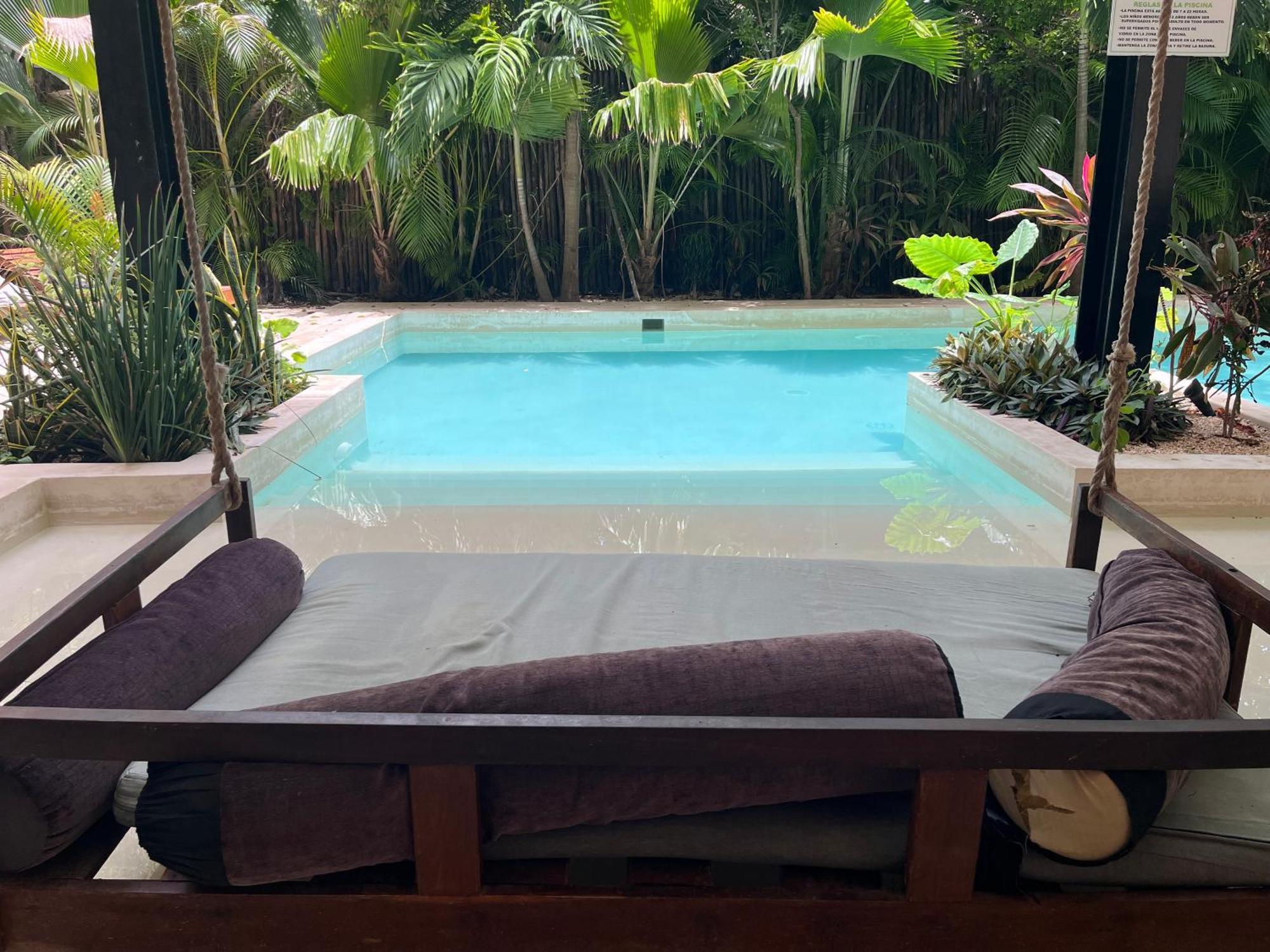 Luxe 3br - Private Terrace, Pool & Vibes