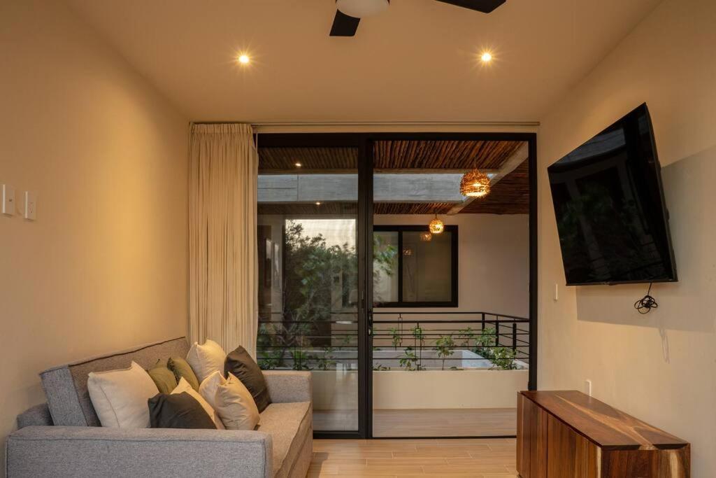 Apartamento New 2 Bed And Bath - - Views To The Jungle