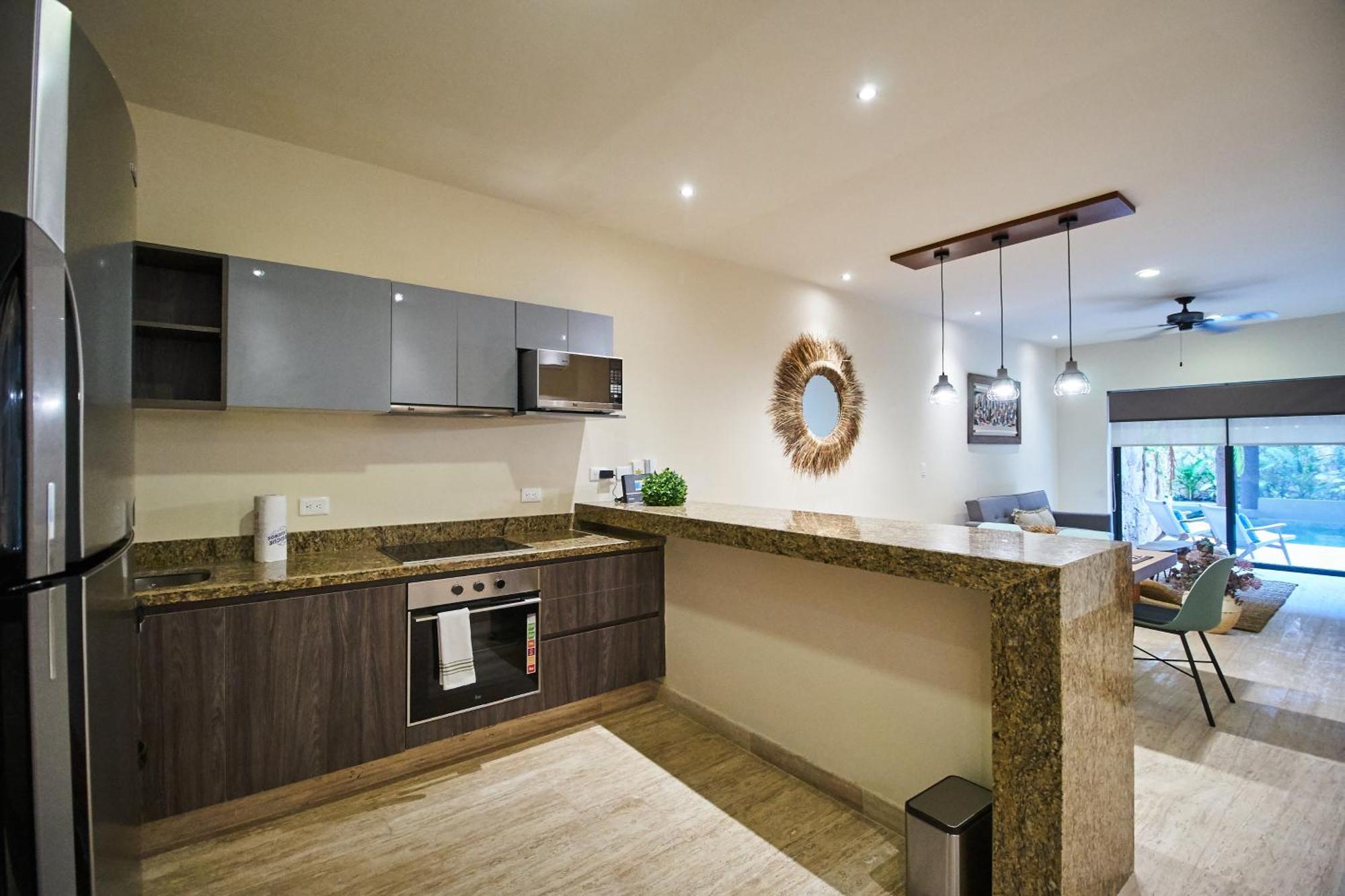 Apartamento Luxury Poolside Gem With Pool, Jacuzzi & Gym Tulum