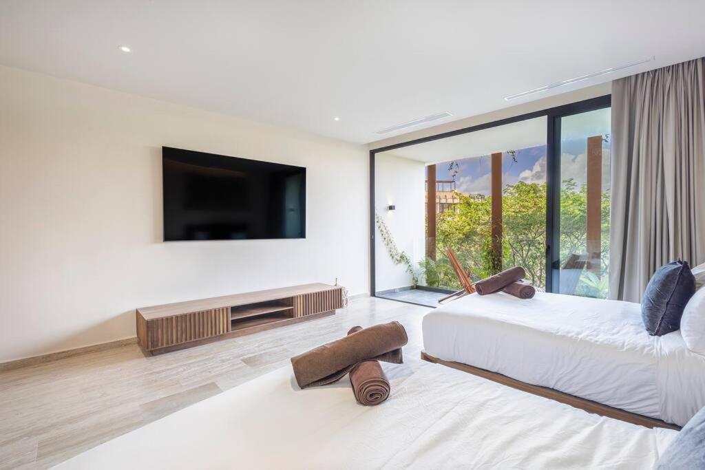 Stunning 2 Bd Mistiq Ph Rooftop Private Pool Apartamento *