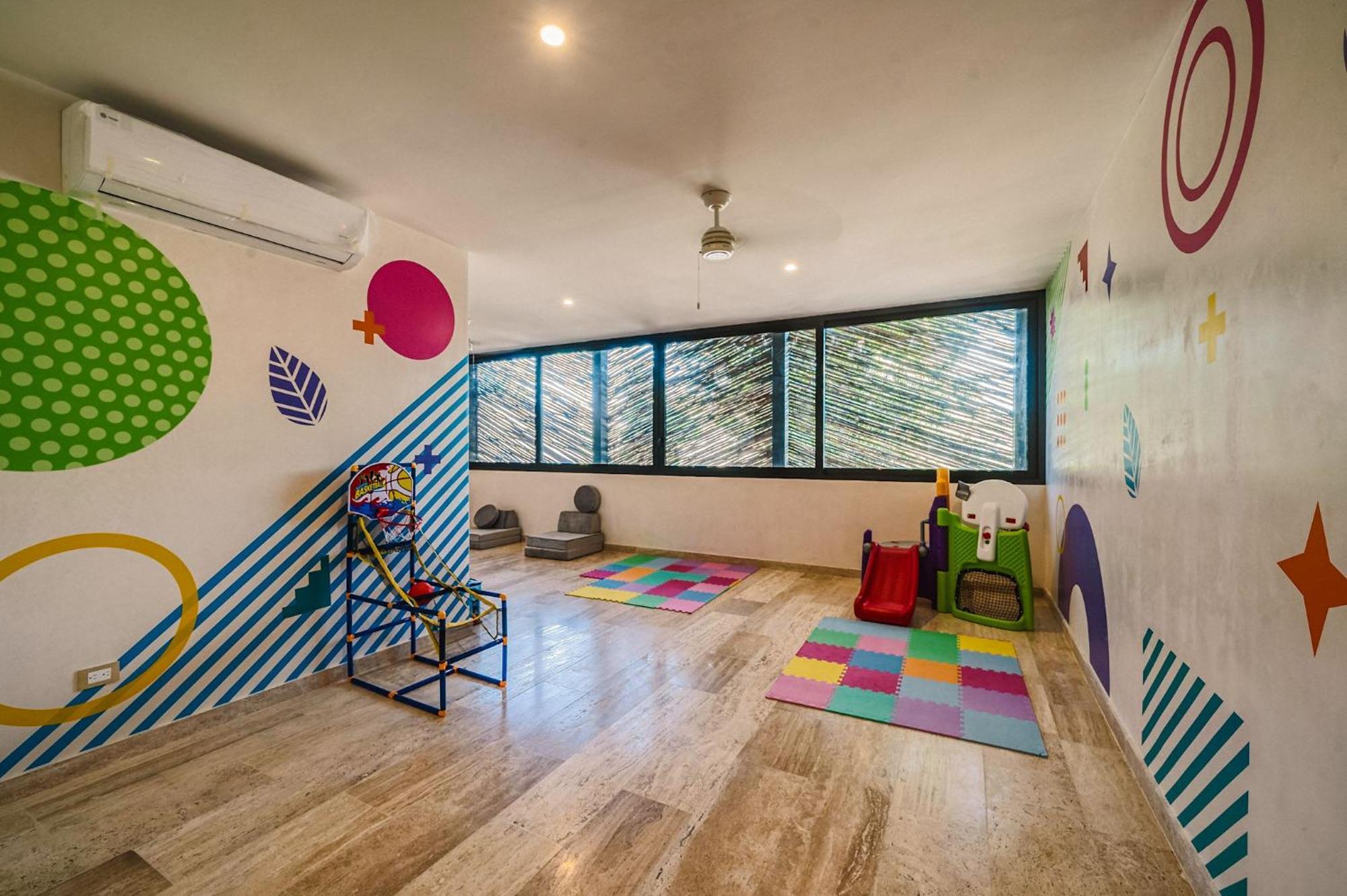 Apartment Deluxe Design 3br With Pool, Spa, Gym, Kids Area