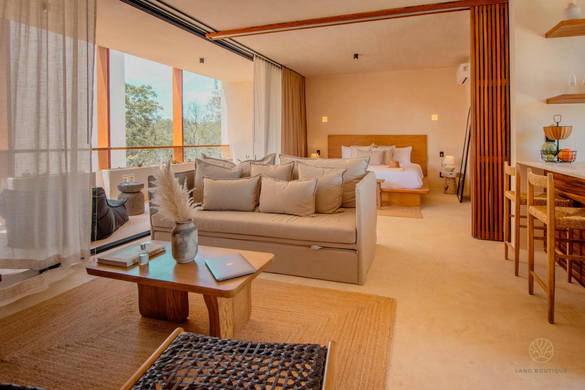 Muunek By Land Boutique Apartahotel