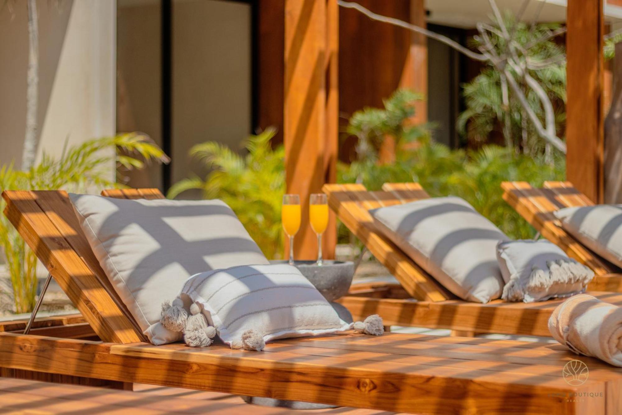 Muunek By Land Boutique Apartahotel *