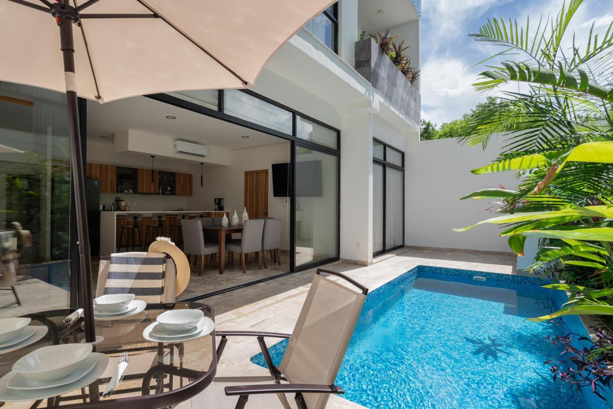 Private Pool Retreat Roof Terrace Gym Access