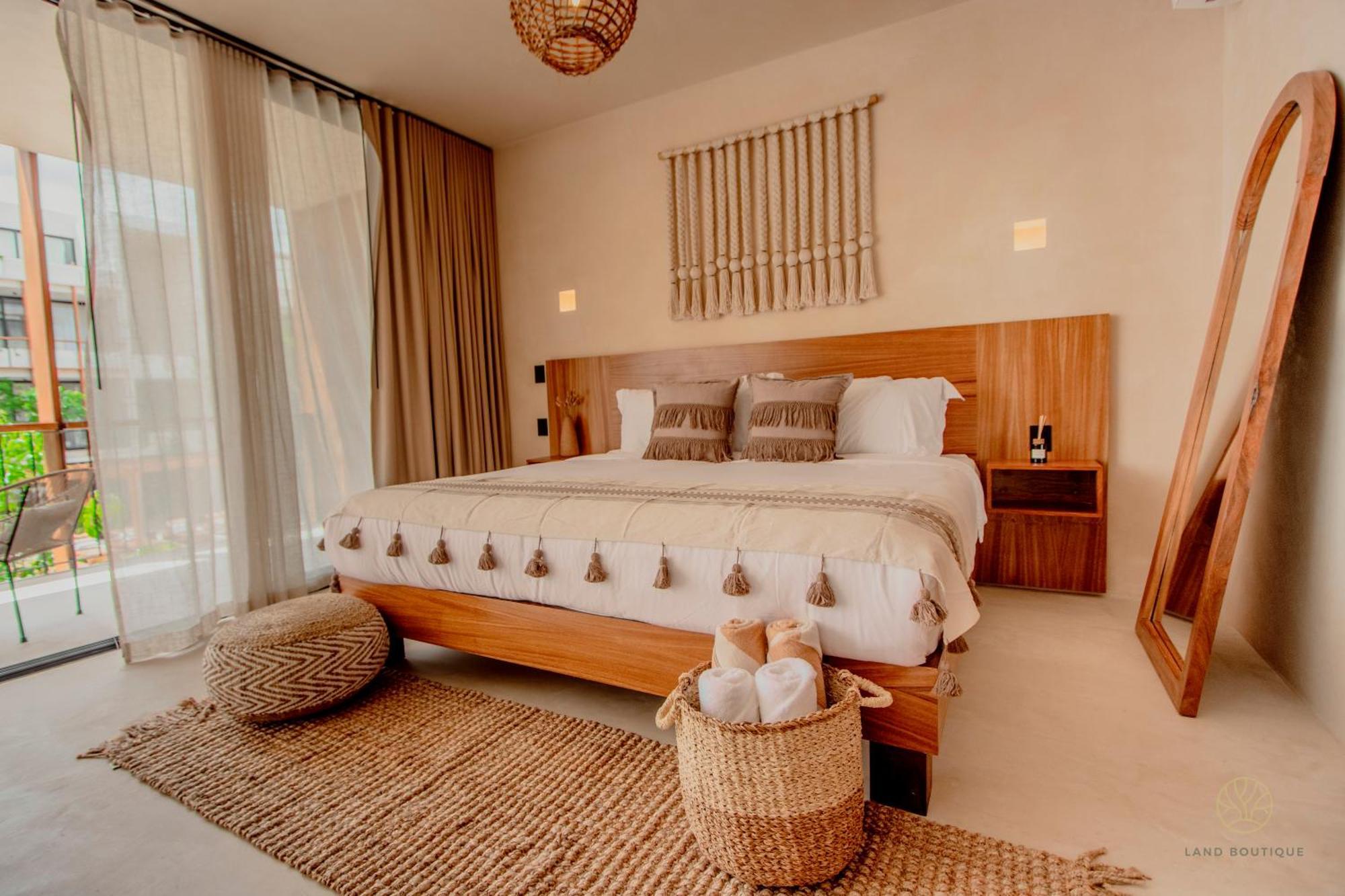 Muunek By Land Boutique Apartahotel *