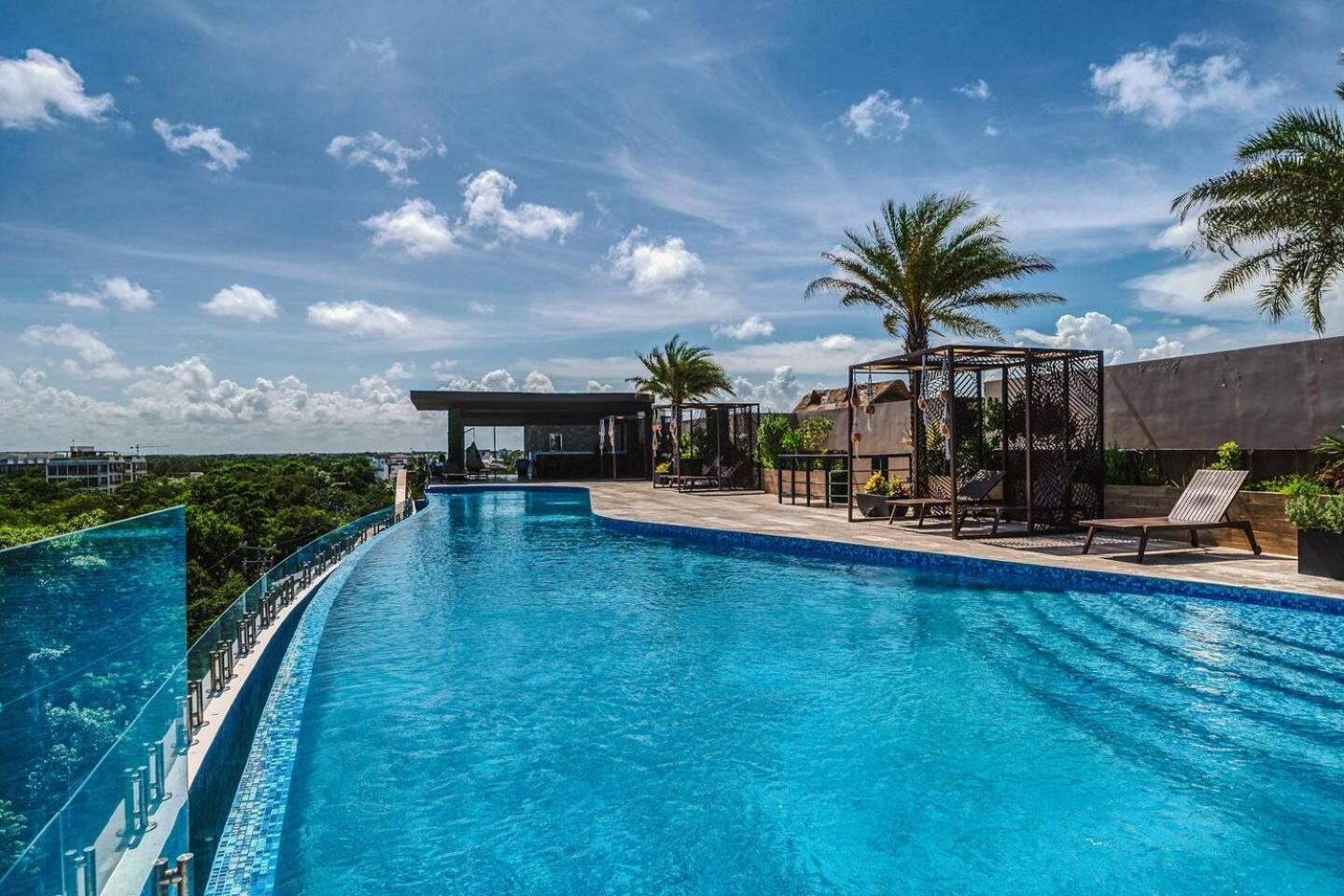 Sunrise With Fast-wifi, Rooftop Pool,