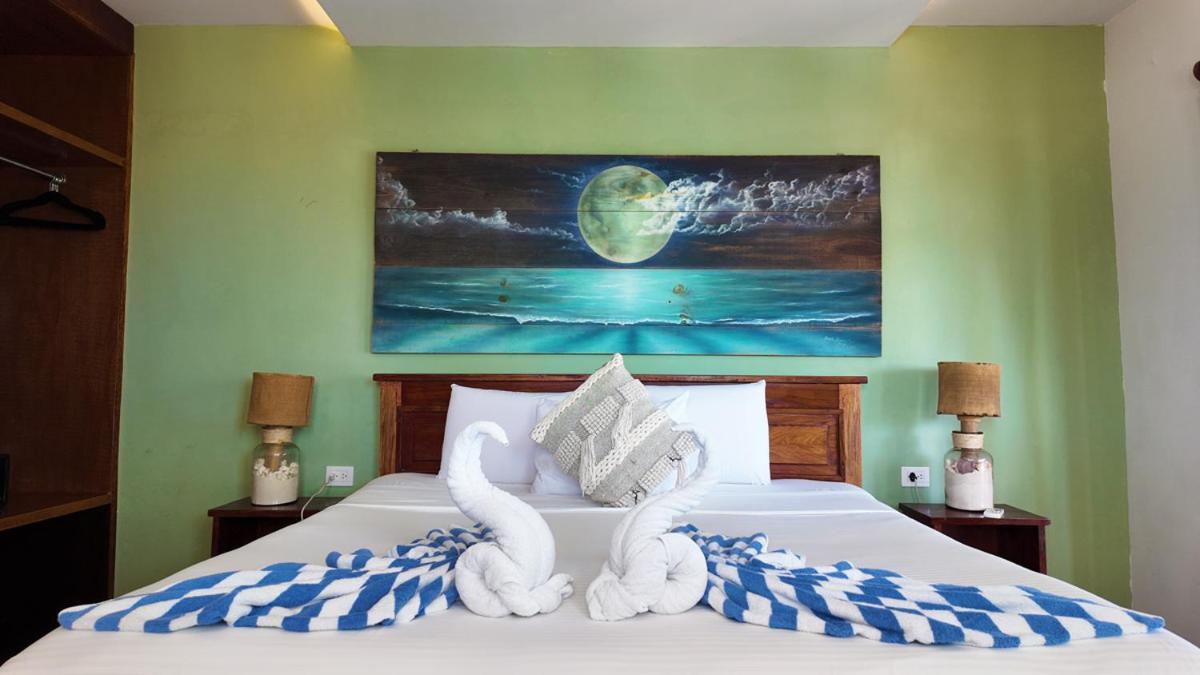 Hotel Playa Canek Beachfront Eco