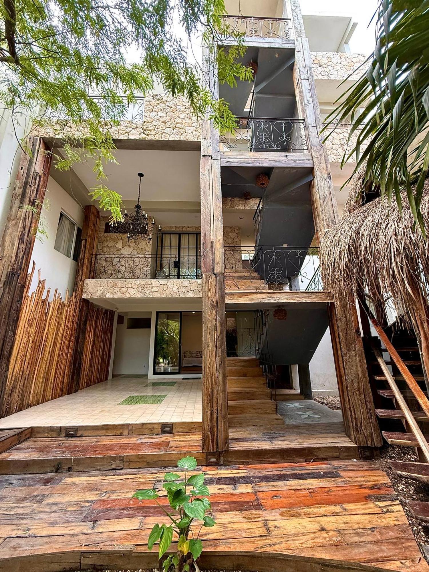 Xscapetulum Tulum