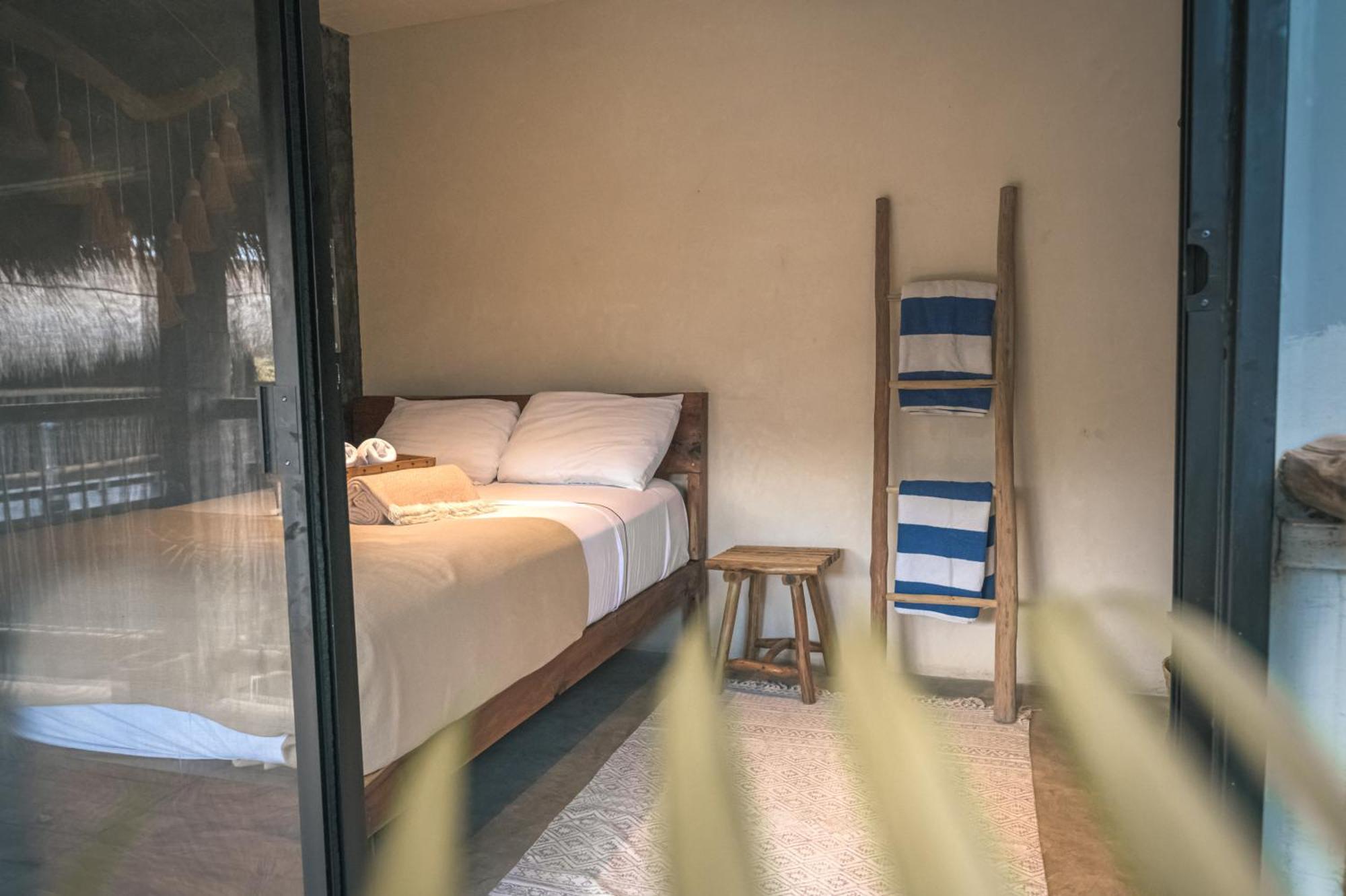 Meteora & Coffeehouse Hostal Tulum