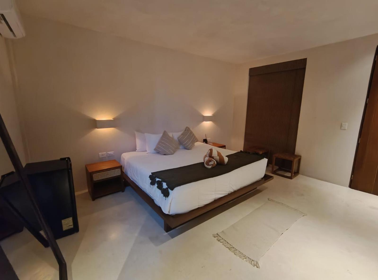 Downtown Hotel 3*