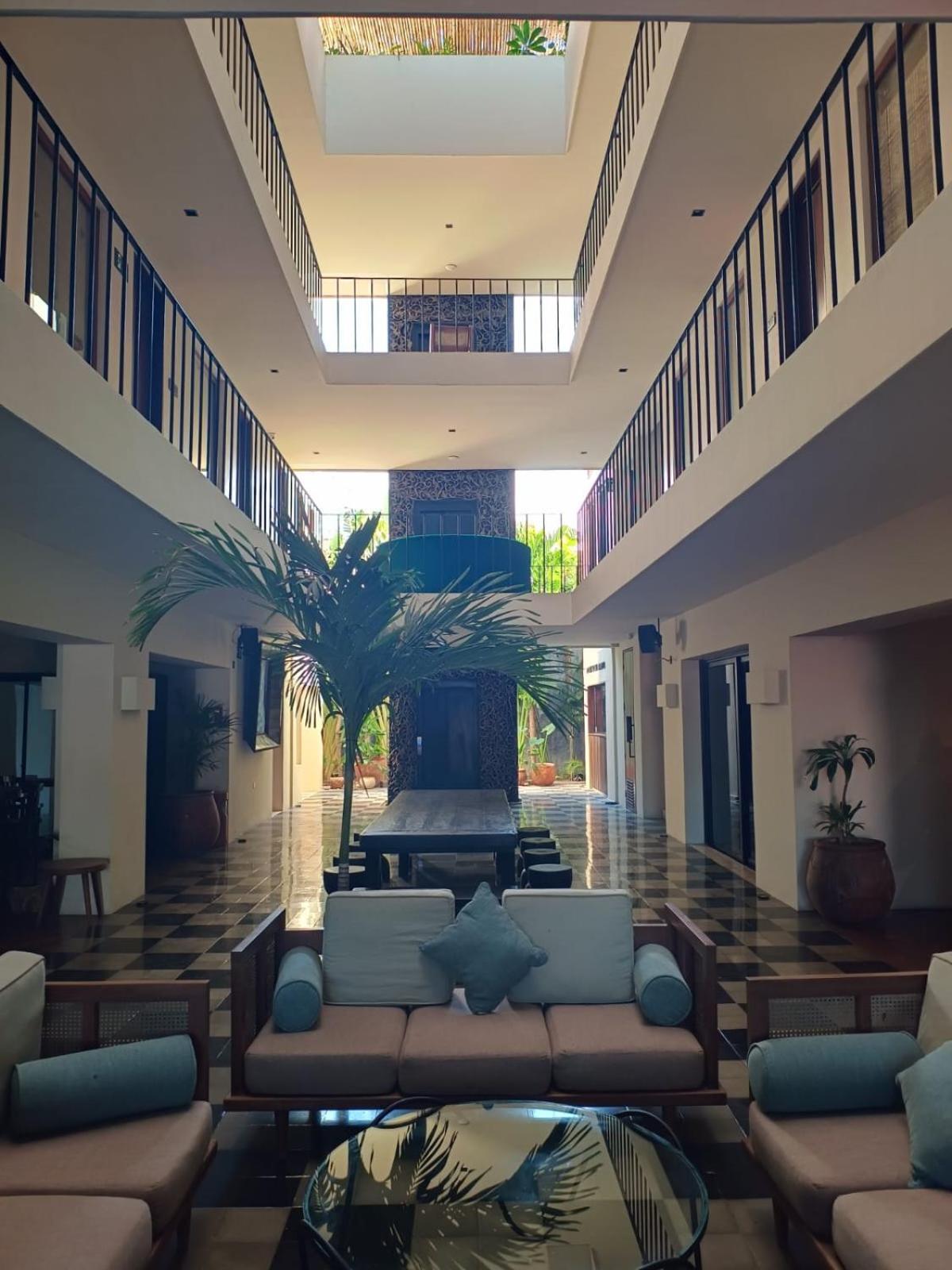 Downtown Hotel