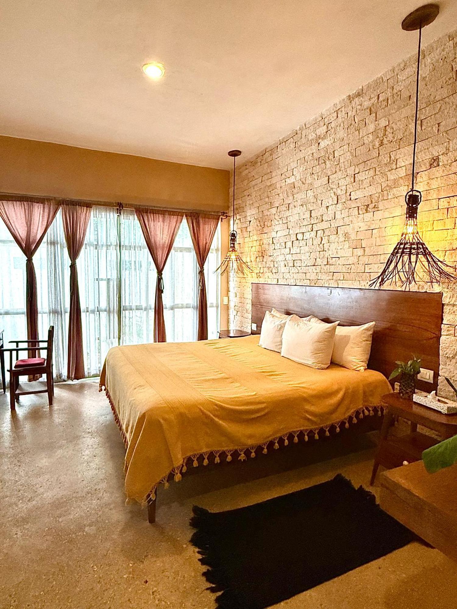 Xscapetulum Hotel 4*