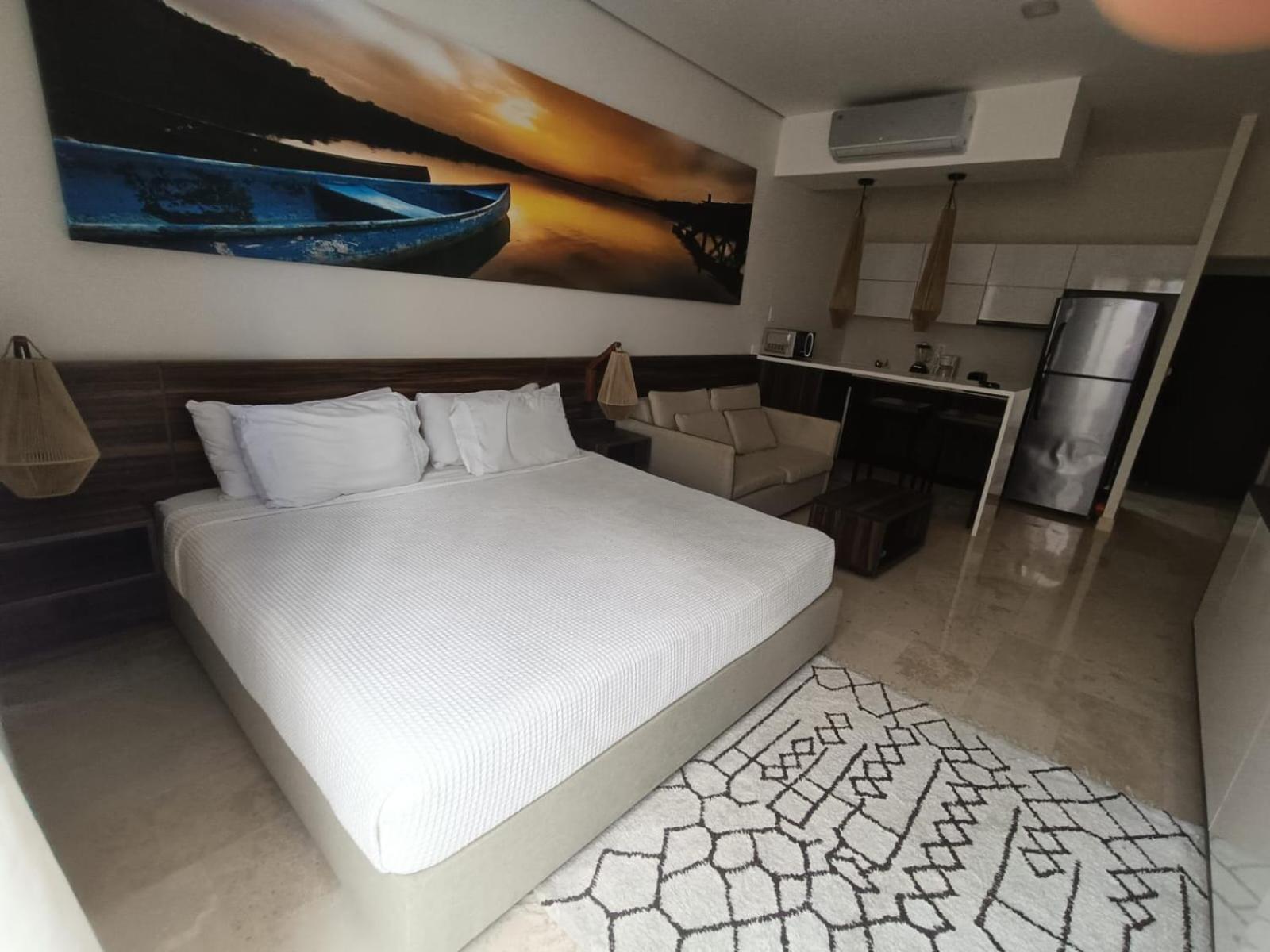Agradable Con Alberca En Apartamento